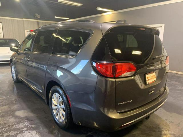 2019 chrysler pacifica touring l