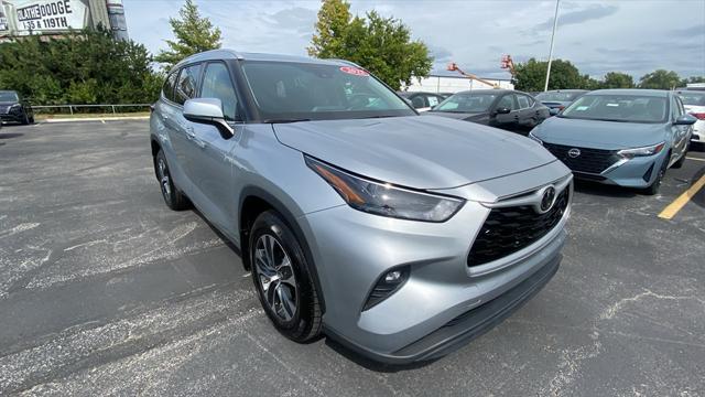 2022 toyota highlander xle