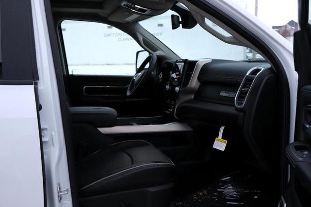 2024 ram 2500 laramie crew cab swb 4wd