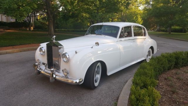 1962 lwb bentley/rolls-royce silver cloud ii resto-mod, limo partition