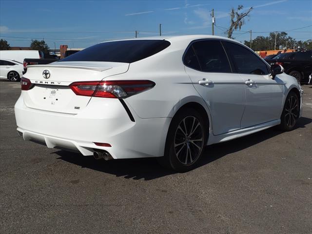 2018 toyota camry se
