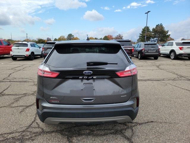2022 ford edge sel