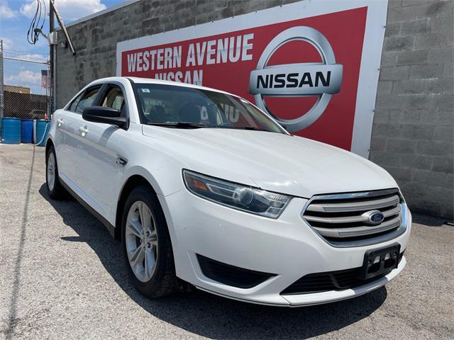 2015 ford taurus se