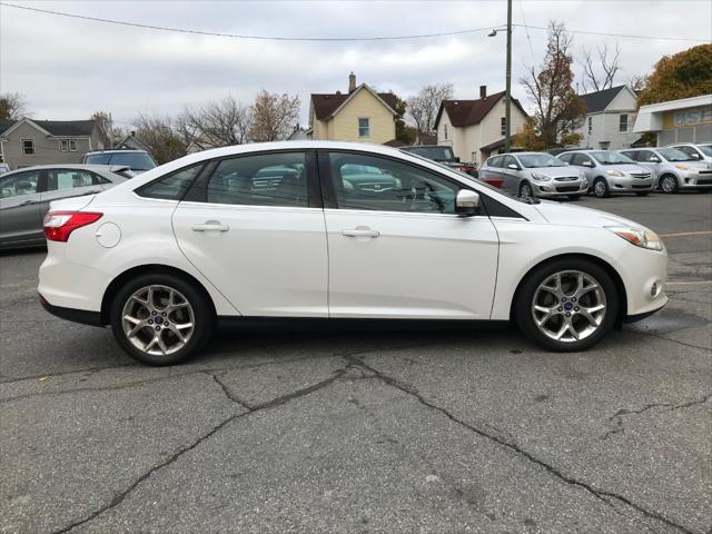 2012 ford focus sel
