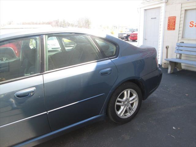 2005 subaru legacy base