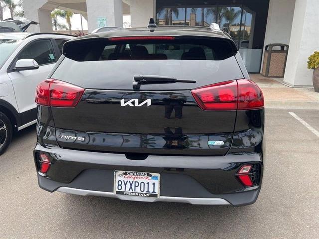 2022 kia niro lx