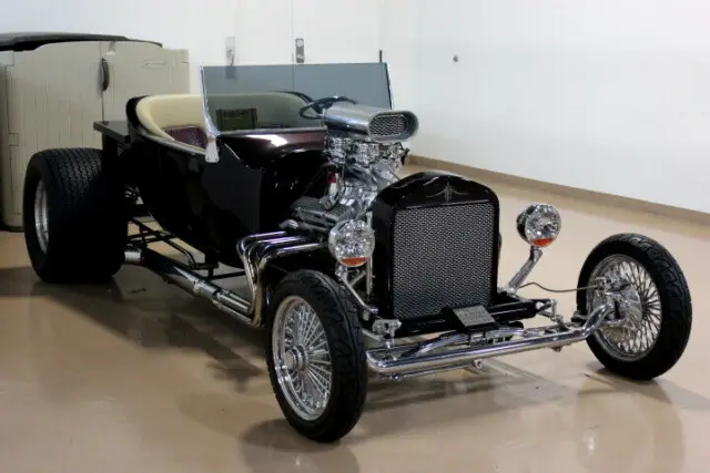1923 ford t-bucket ***with trailer***