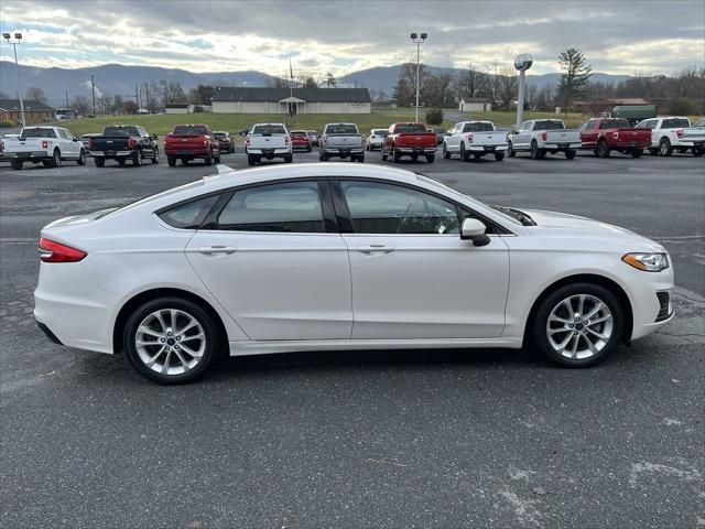 2020 ford fusion se fwd