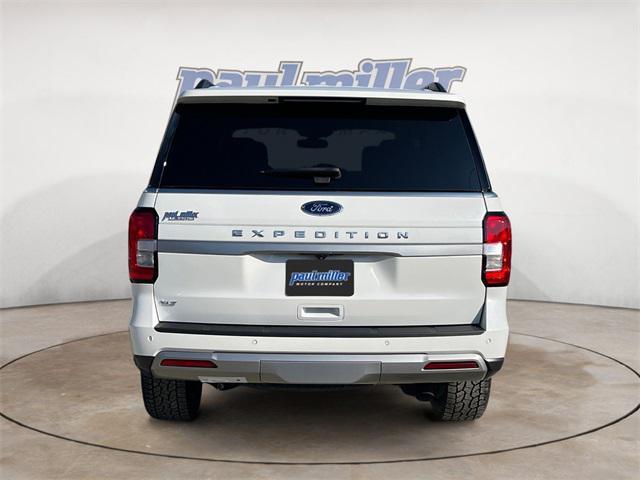 2024 ford expedition xlt