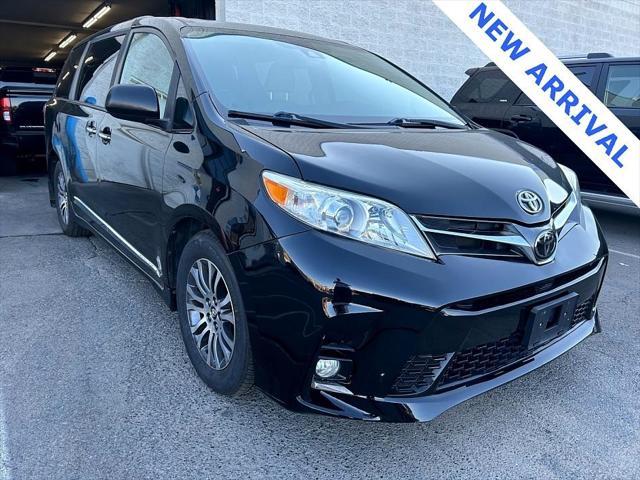 2020 toyota sienna xle