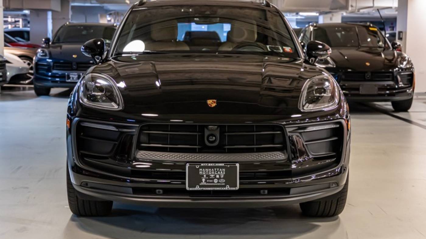 2023 porsche macan standard