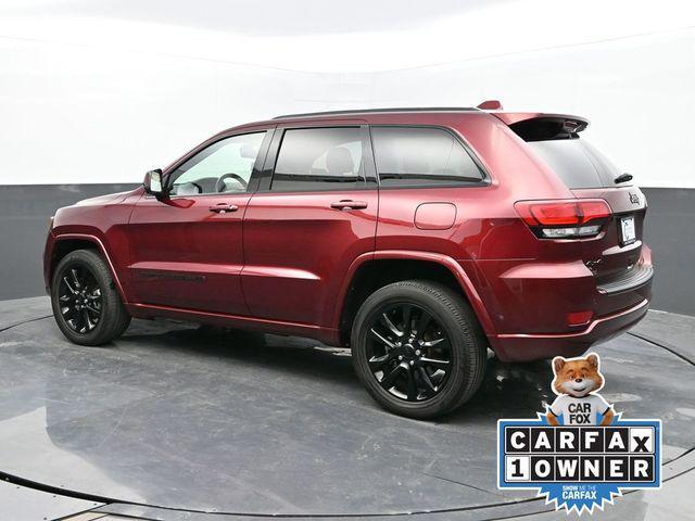 2022 jeep grand cherokee laredo