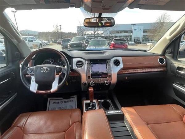 2017 toyota tundra in chicago, illinois