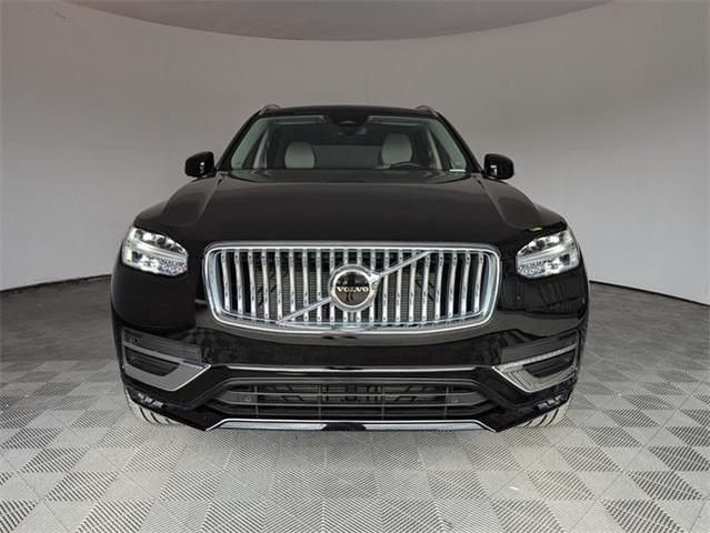 2024 volvo xc90 b5 core bright theme
