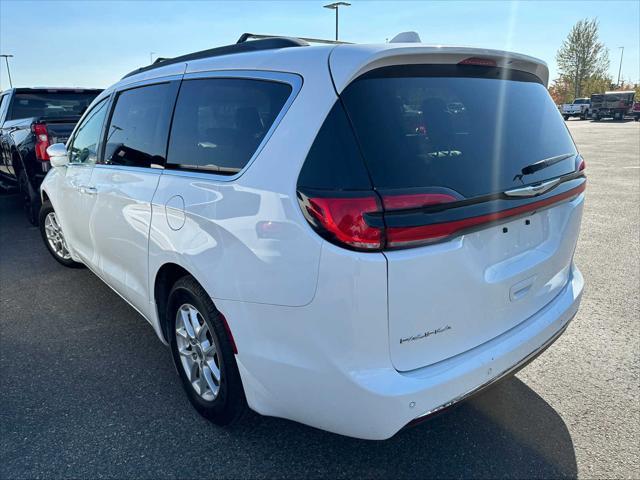 2022 chrysler pacifica touring-l