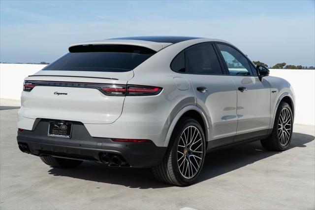 2022 porsche cayenne platinum edition