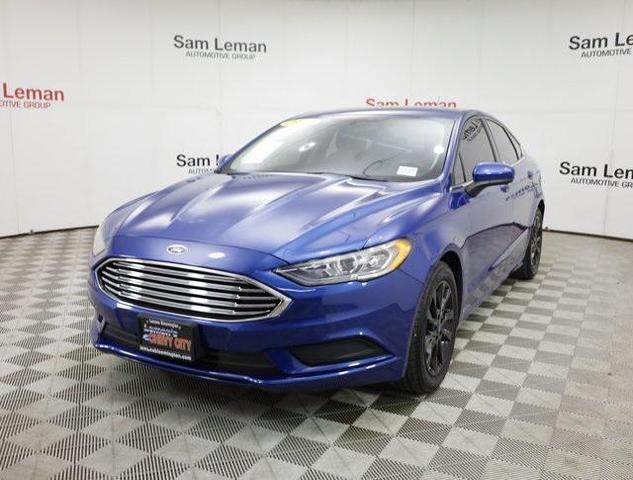 2017 ford fusion se