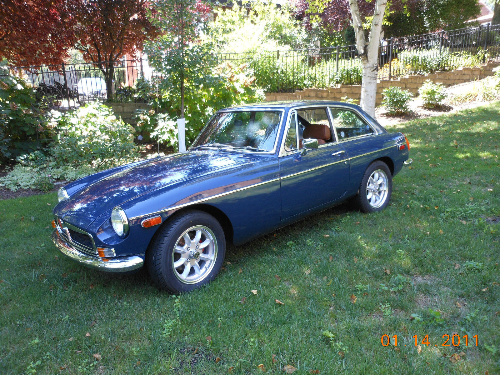 1975 mgb gt with overdrive