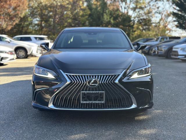 2021 lexus es 250 base