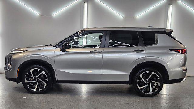 2022 mitsubishi outlander se