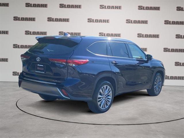 2023 toyota highlander platinum