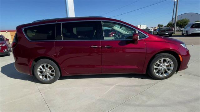 2021 chrysler pacifica touring l