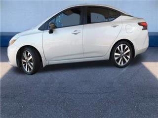 2020 Nissan Versa sr