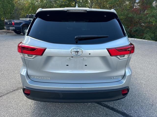 2018 toyota highlander le plus