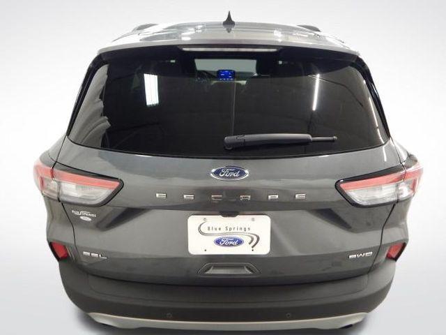 2022 ford escape sel