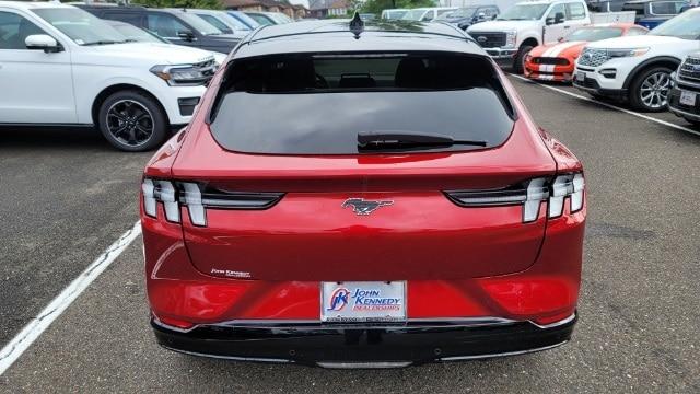2021 ford mustang mach-e premium