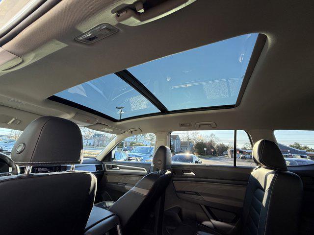 2023 volkswagen atlas 3.6l sel premium