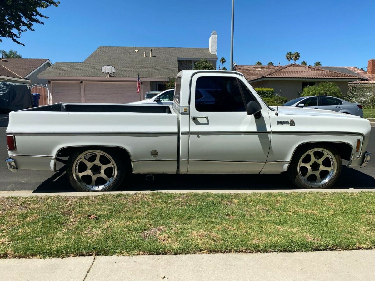 1975 chevrolet short bed c-10 cheyenne pick up nmbrs matching,rebuilt, cold ac