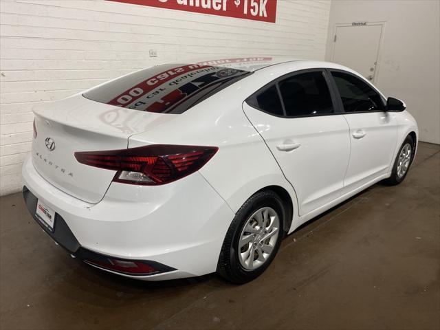 2019 hyundai elantra se