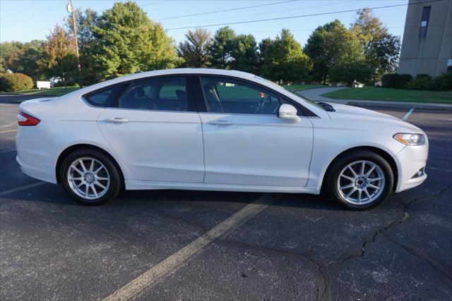 2014 ford fusion se