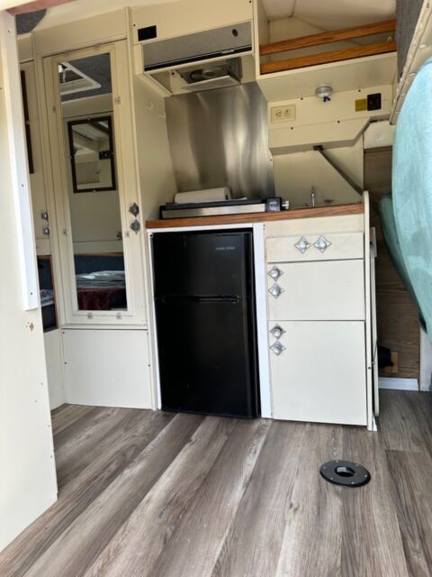 class b rv. florida vehicle (no rust) . good condition 135,000 milage