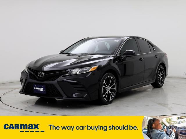 2018 toyota camry se