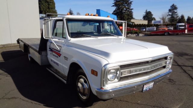1970 chevrolet 1 ton ramp tow truck car hauler-loaded with options!!
