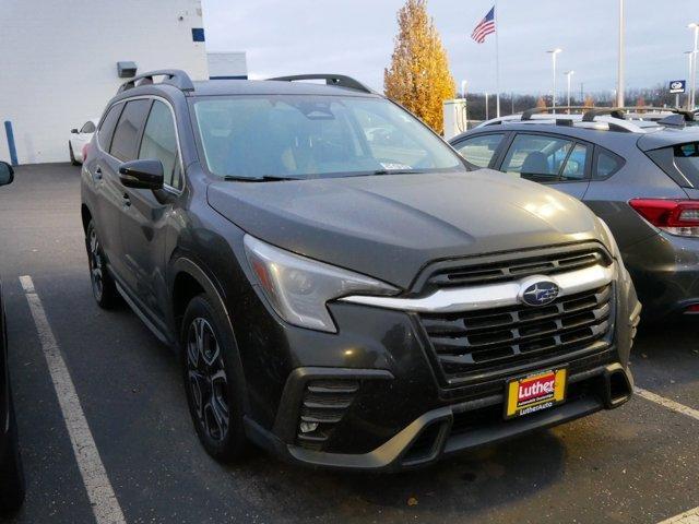 2023 subaru ascent limited 7-passenger