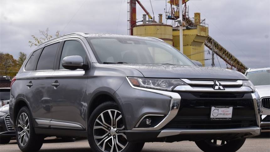 2018 mitsubishi outlander es