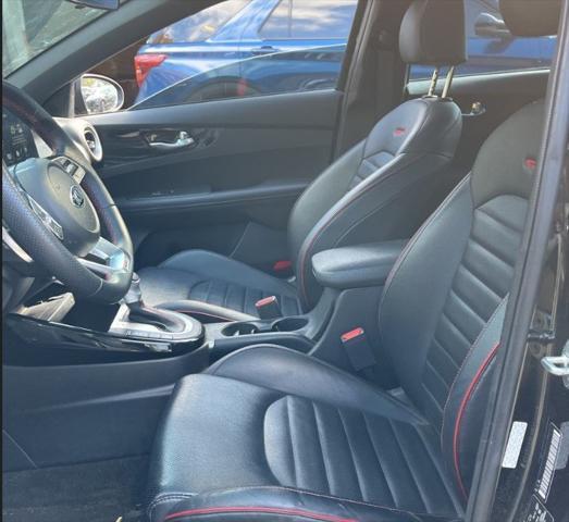 2021 kia forte gt