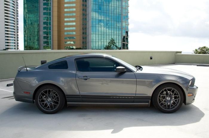 2013 ford mustang 2dr cpe v6 for sale in honolulu, hawaii