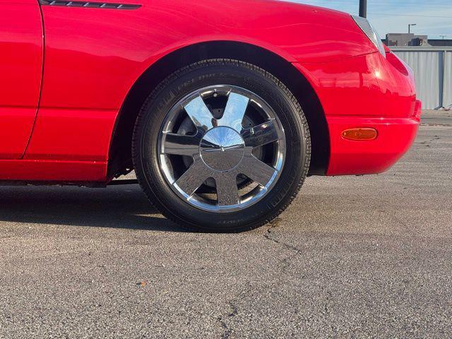 2002 ford thunderbird base