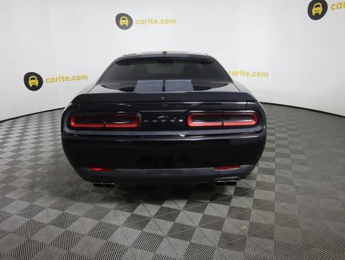 2016 dodge challenger in minneapolis, minnesota