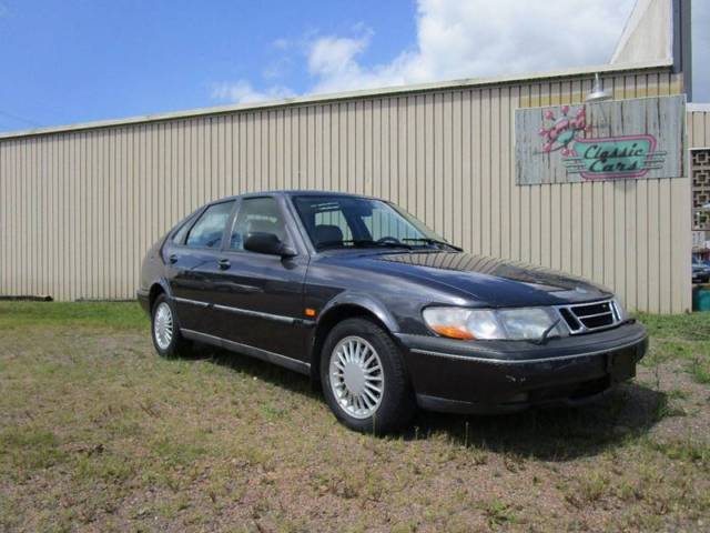 1994 saab 900 se v6 4dr hatchback automatic 4-speed fwd v6 2.5l gasoline