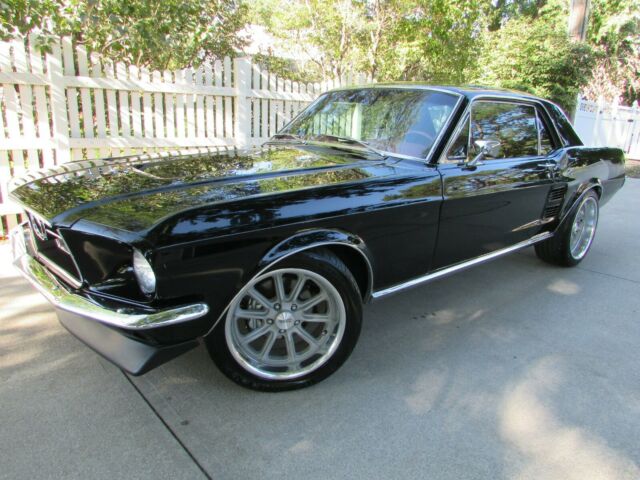 1967 ford mustang pro-mod coupe / fresh professional restoration / vintage a/c
