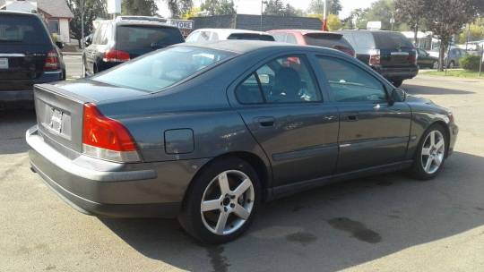 2004 Volvo S60