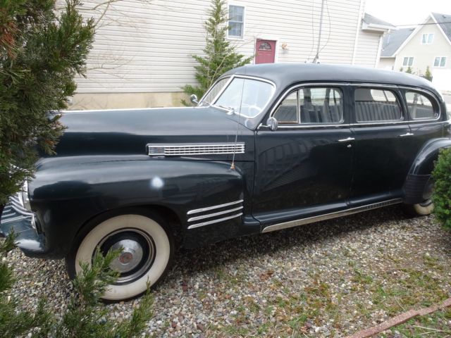 1942 cadillac limousine 7 seater great condition. awesome!!!