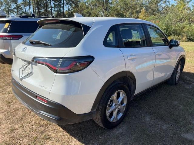 2023 honda hr-v lx