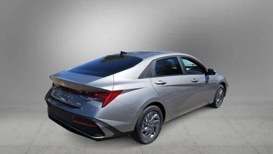 2024 hyundai elantra hybrid blue