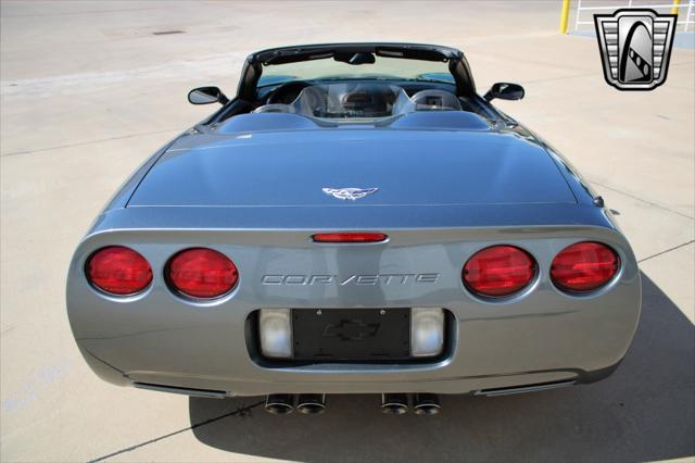 2003 chevrolet corvette base